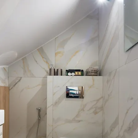 My Luxury - Old Town